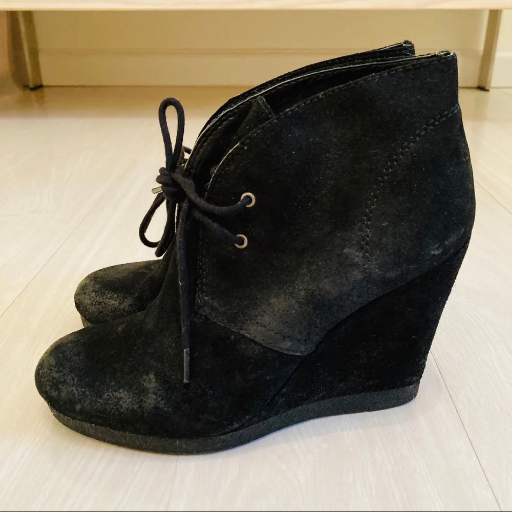 Nine West gently worn