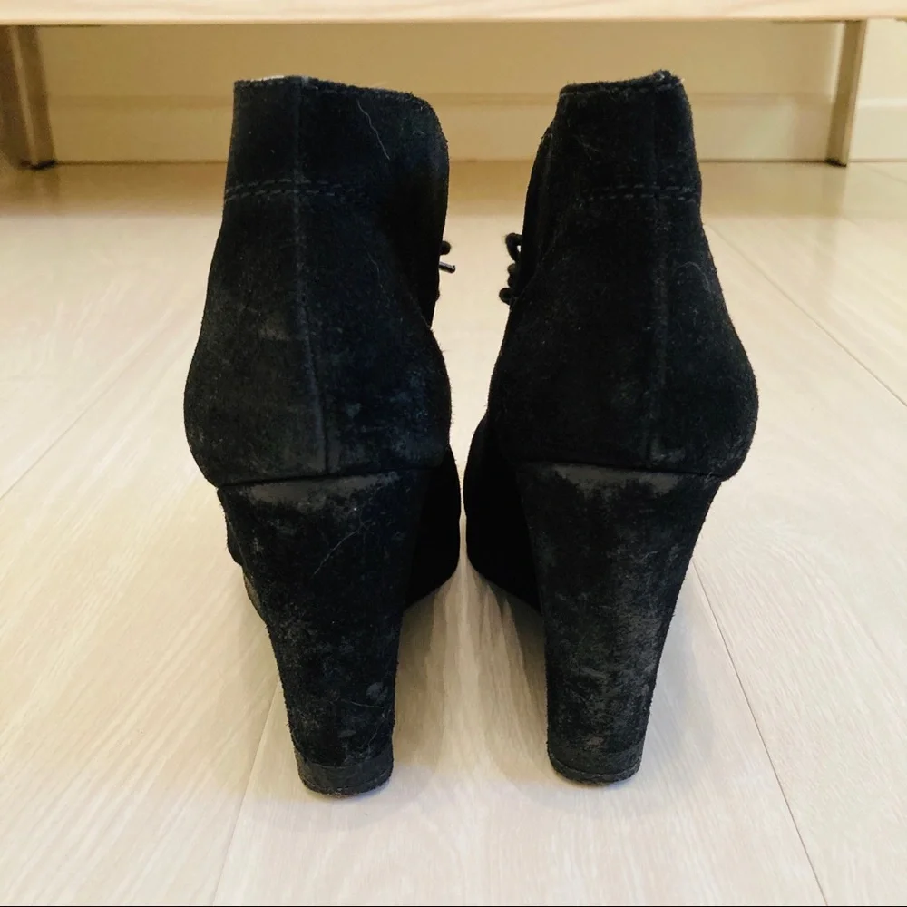 Nine West gently worn