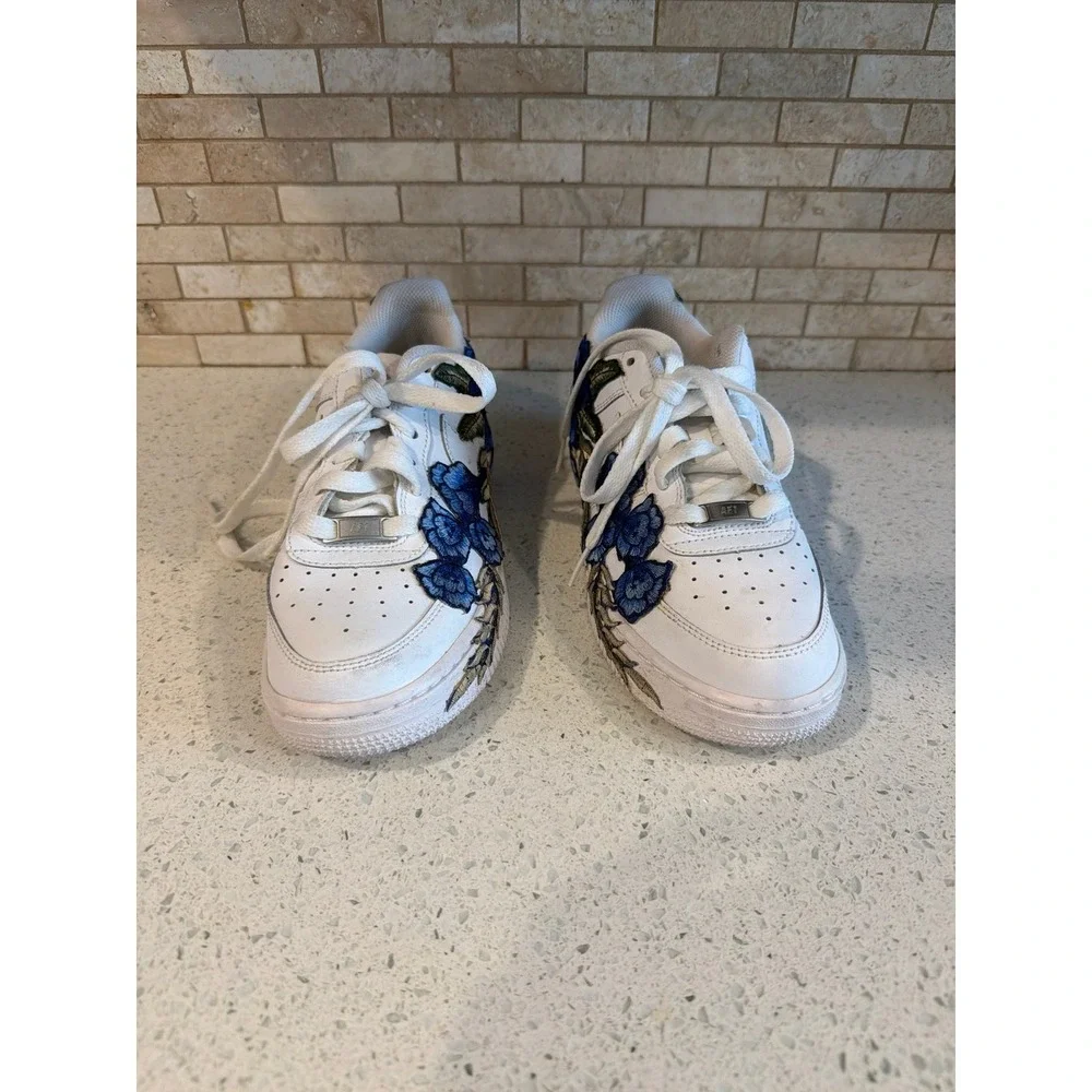 Nike Air‎ Force 1 Custom Floral Sneakers Youth Size 5 White Blue Shoes