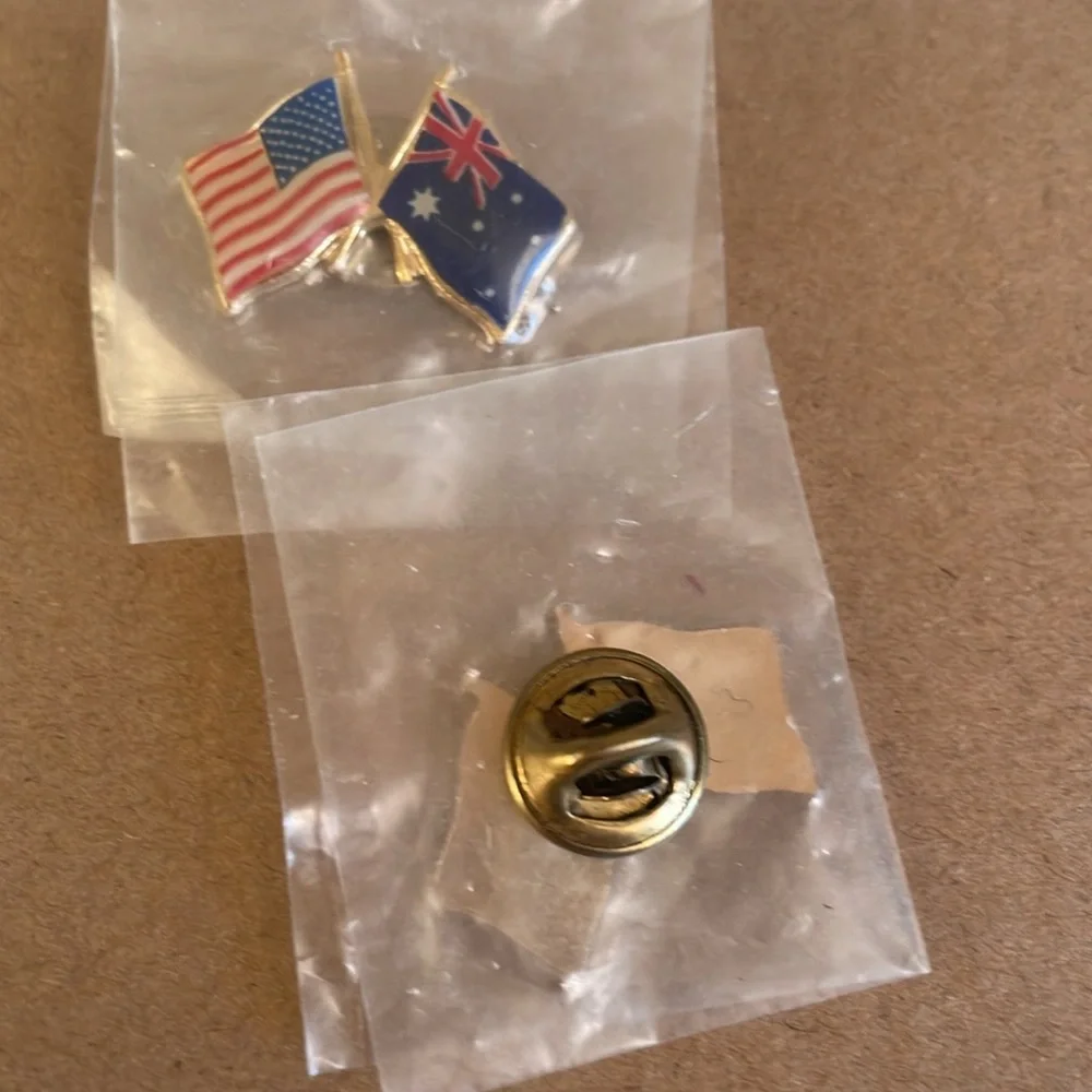 2 American‎ Australian Themed Flag Pins
