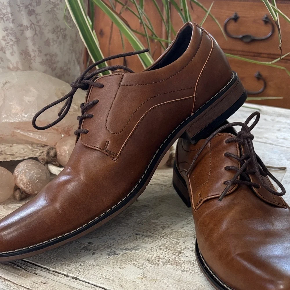 Perry Ellis step out