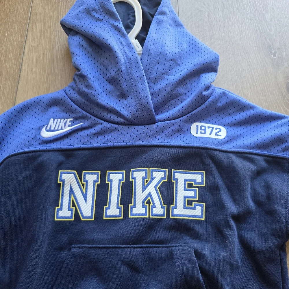 Nike new tags