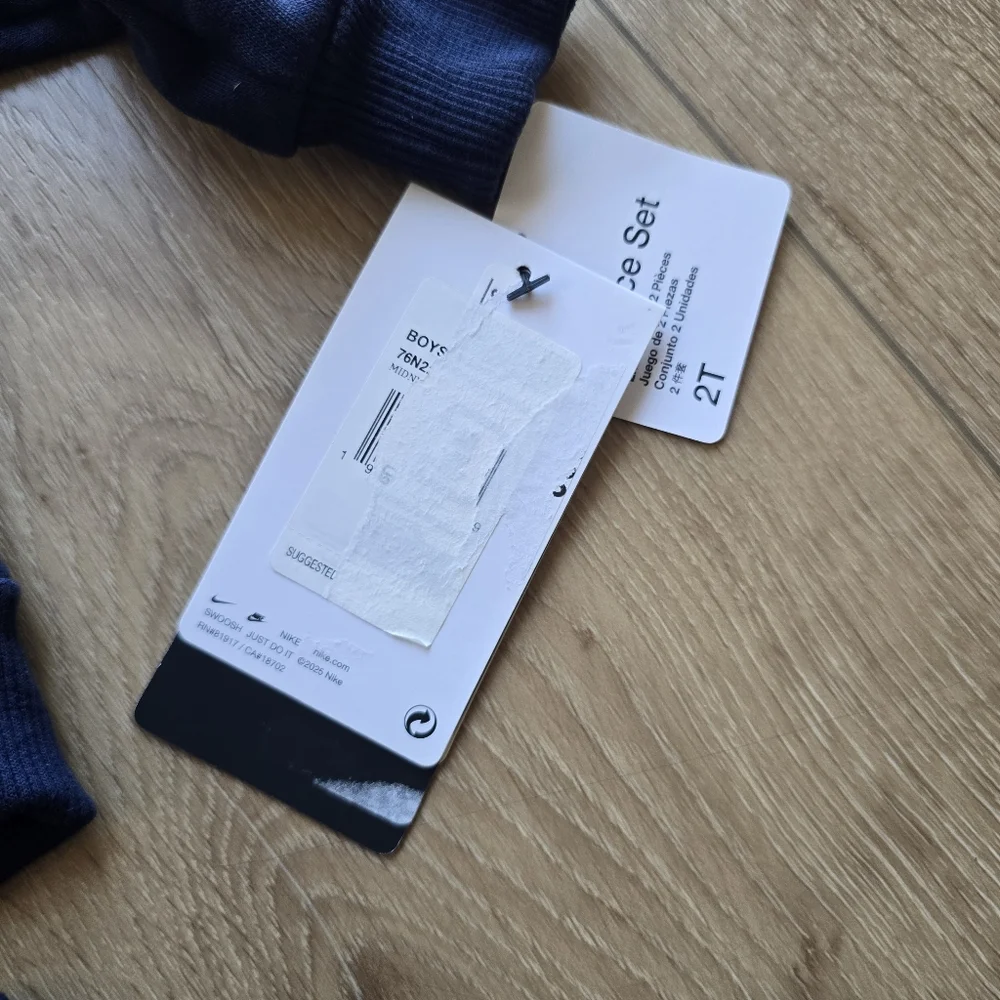 Nike new tags