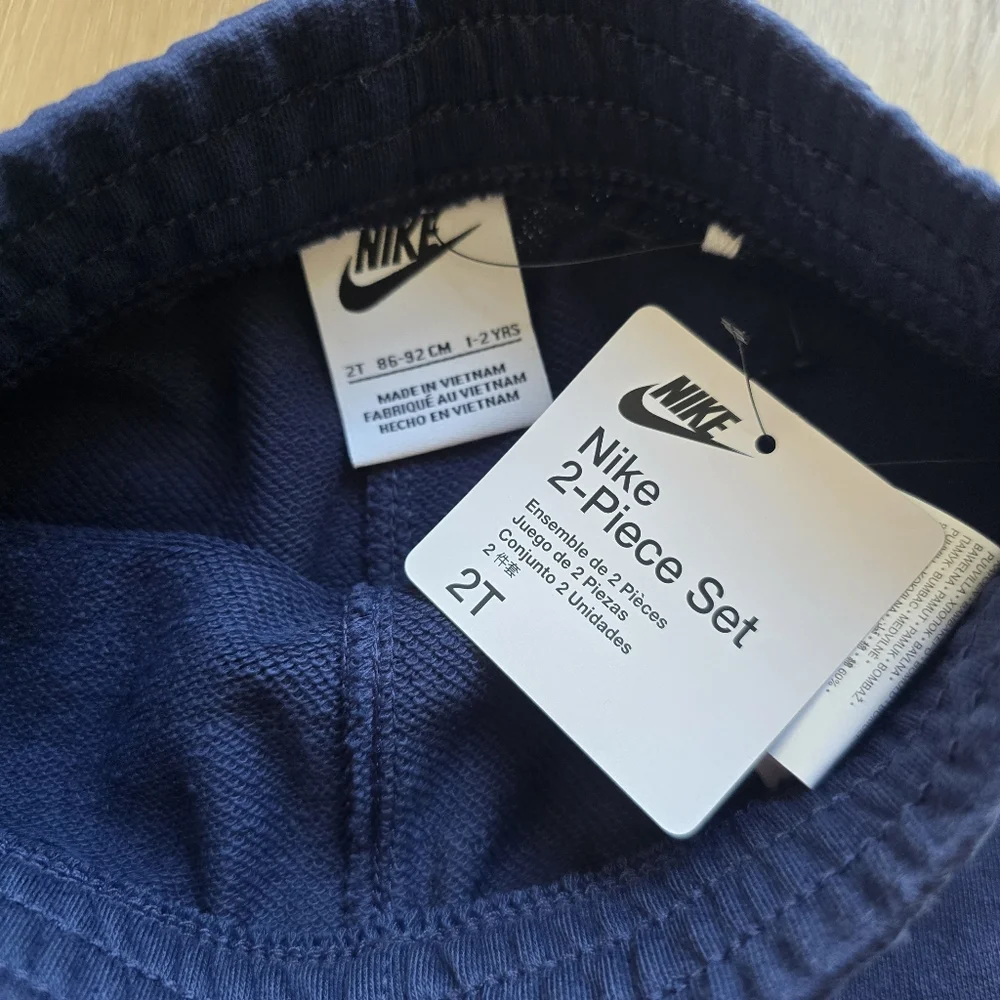 Nike new tags