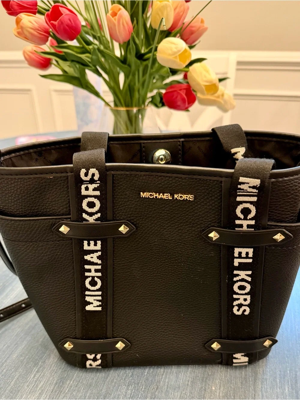 Michael Kors Black Pebbled Cross-Body Leather Small Tote/Handbag. Gold Hardware