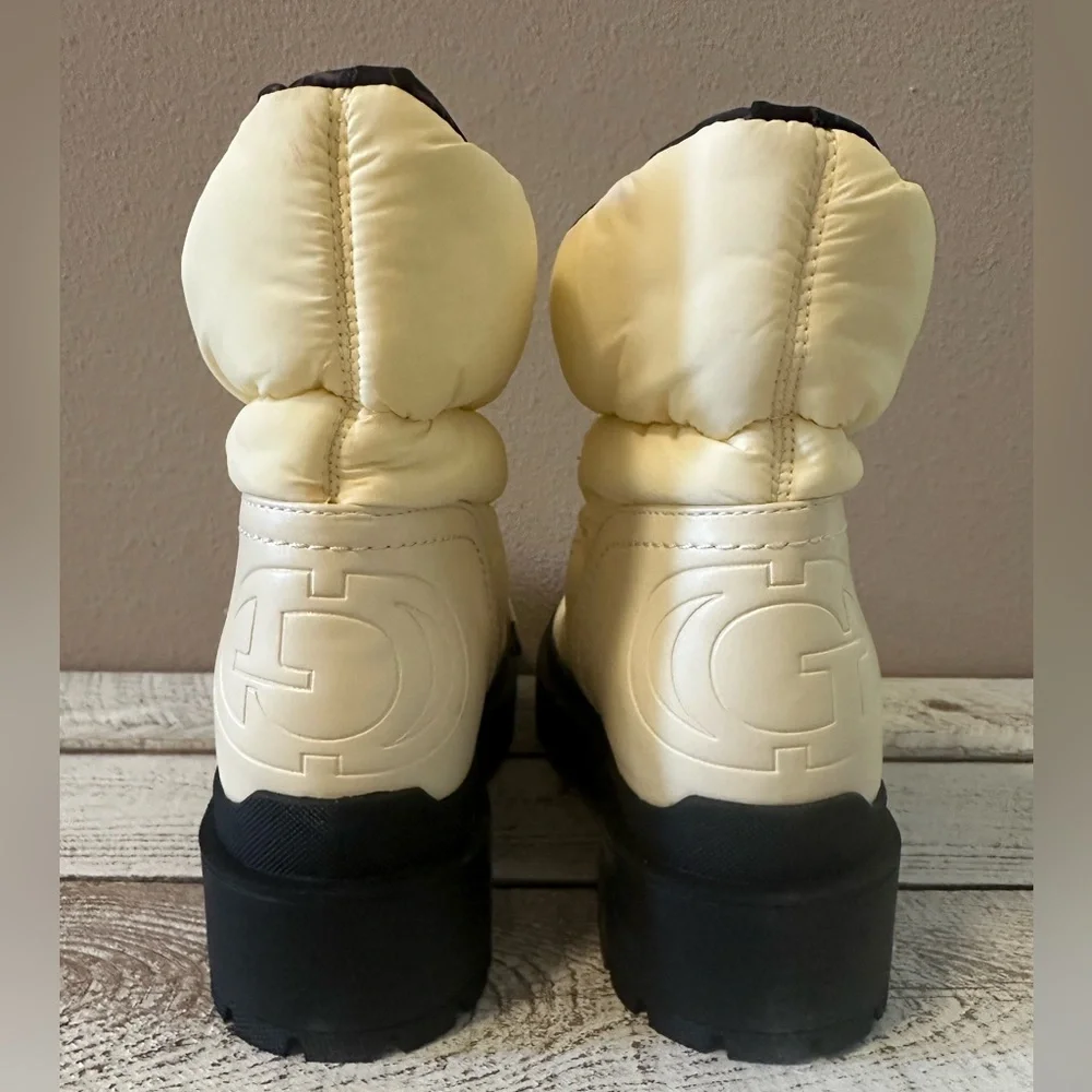 Guess boot winter worn