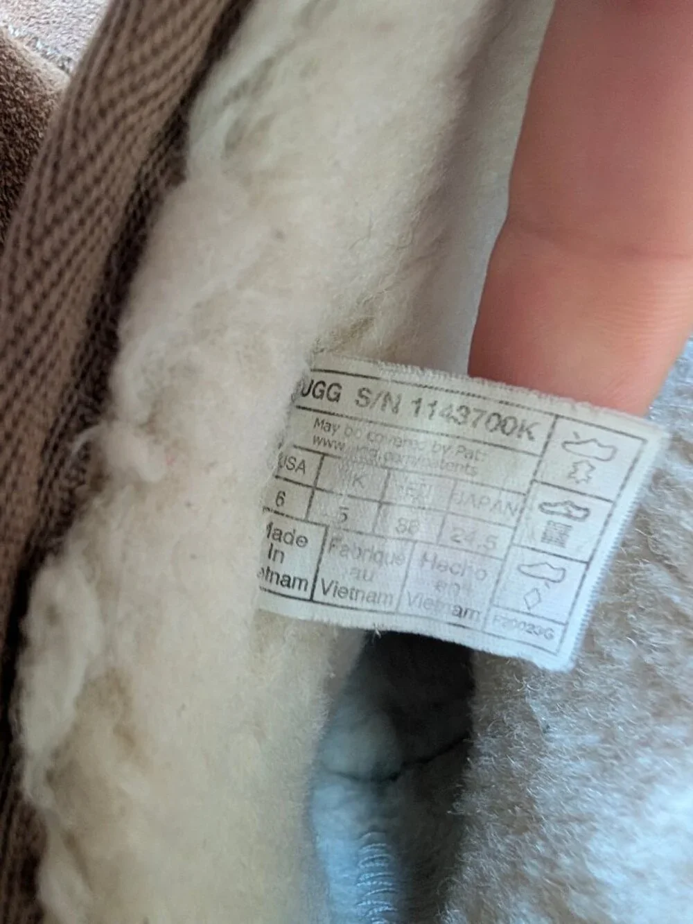 UGG kids classic