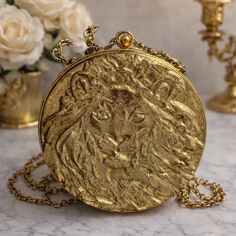 Round Gold Lion Relief Clutch