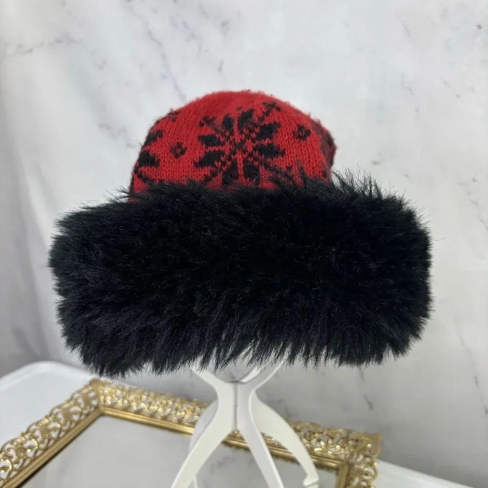 Vintage 90s Cossack Papakha Brimmed Faux Fur Hat Beanie Après-Ski Festive Retro