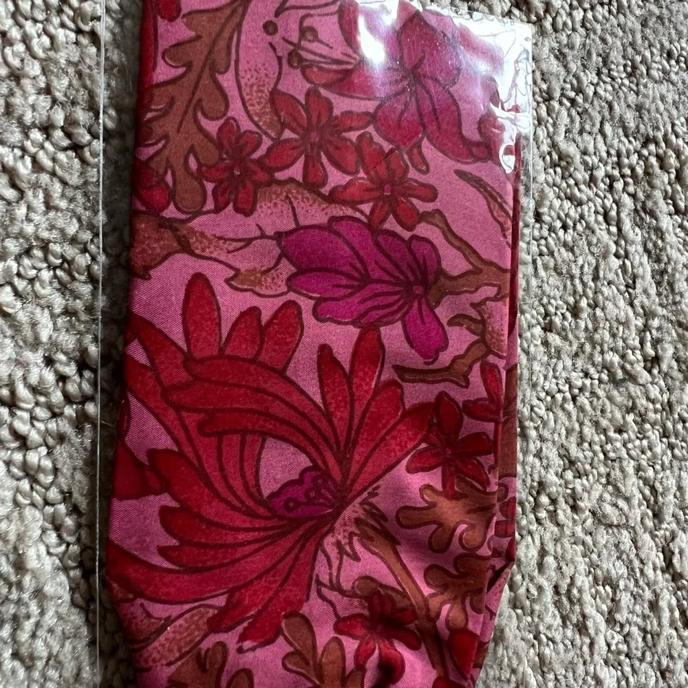 Thai Silk House purchased thai