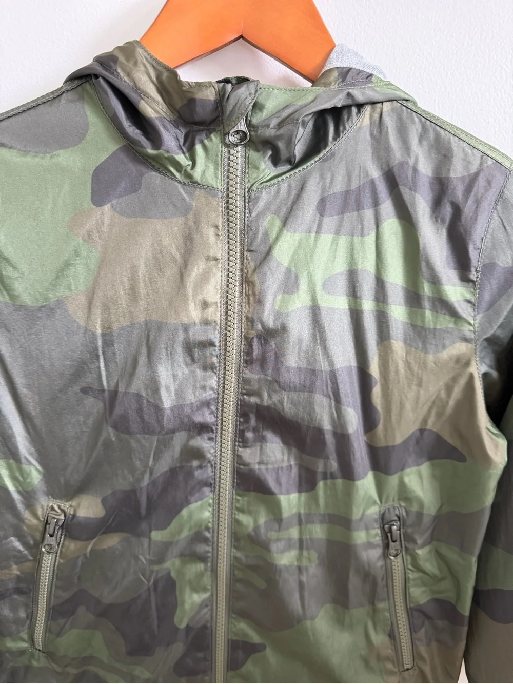 GAP lightweight windbreaker