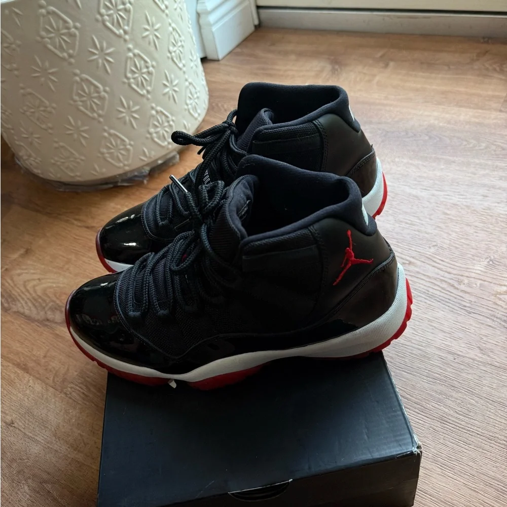 Jordan iconic jumpman