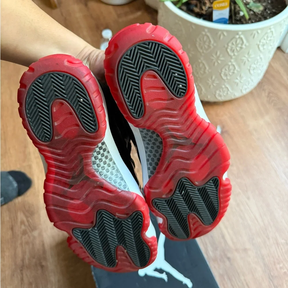 Jordan iconic jumpman
