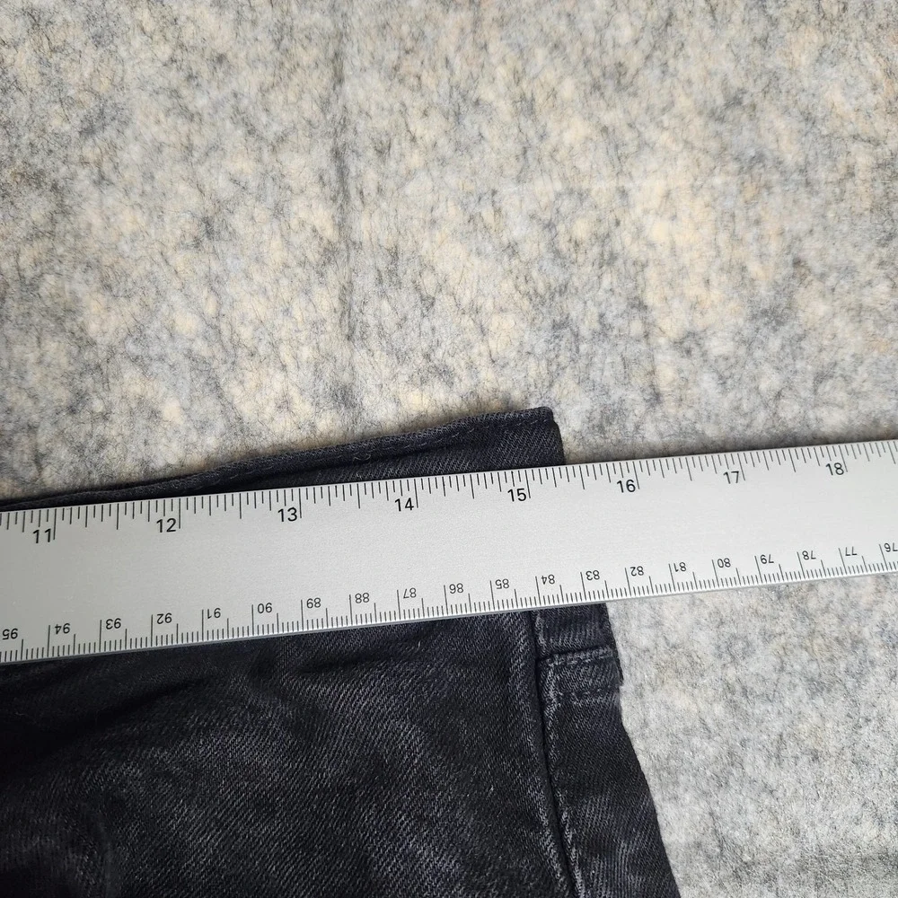 Levis please pants