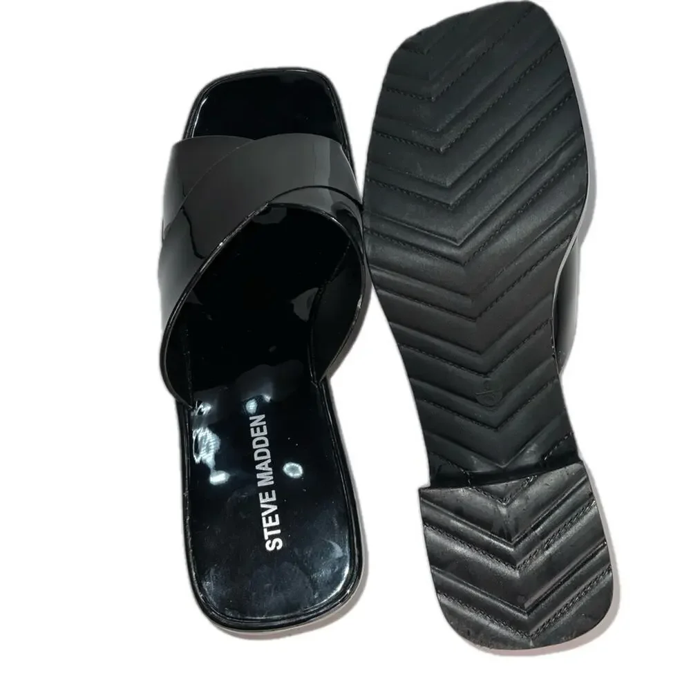 Steve Madden step up