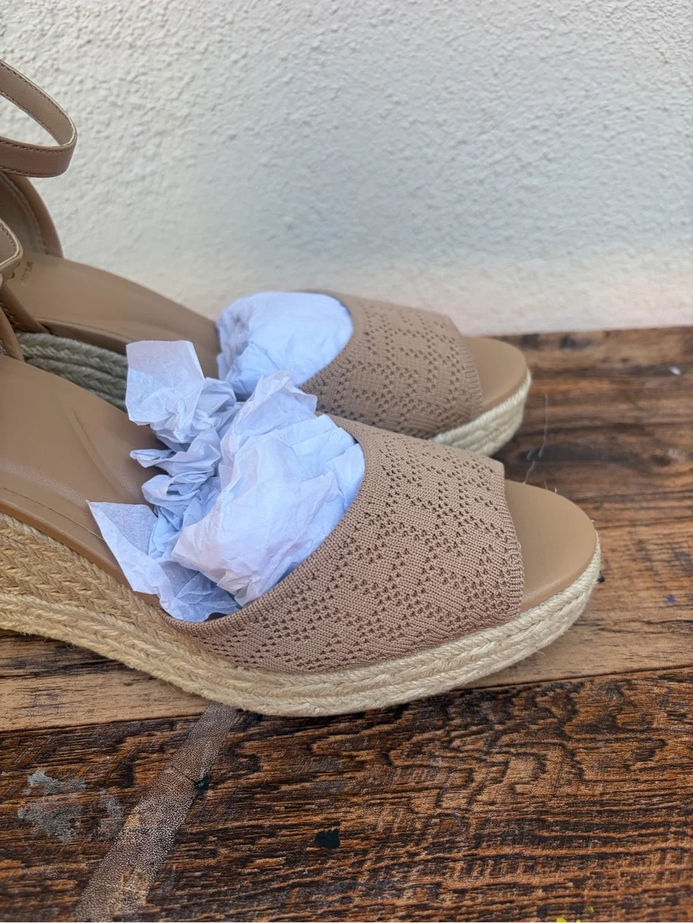 NWT and Box Womens Tan Espadrille Wedge Sandals with Ankle Strap