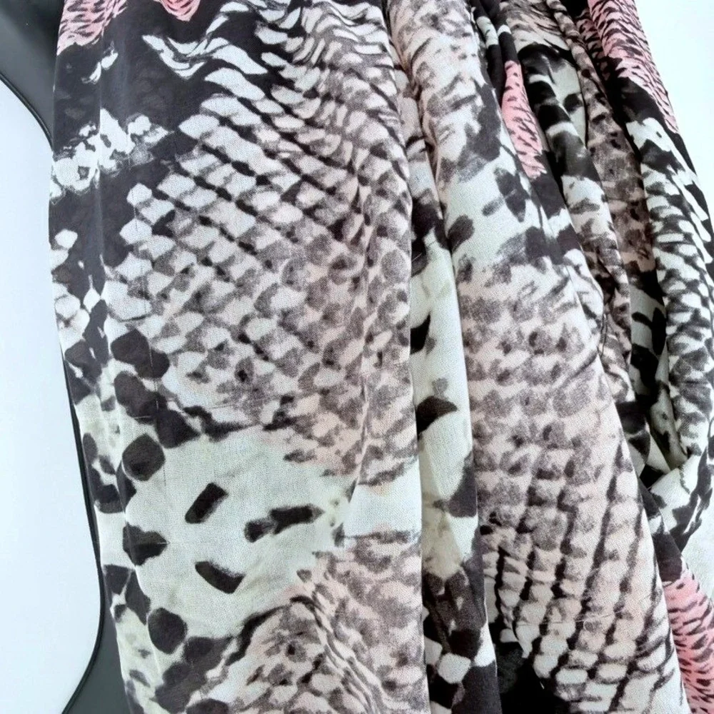 Unbranded blush animal