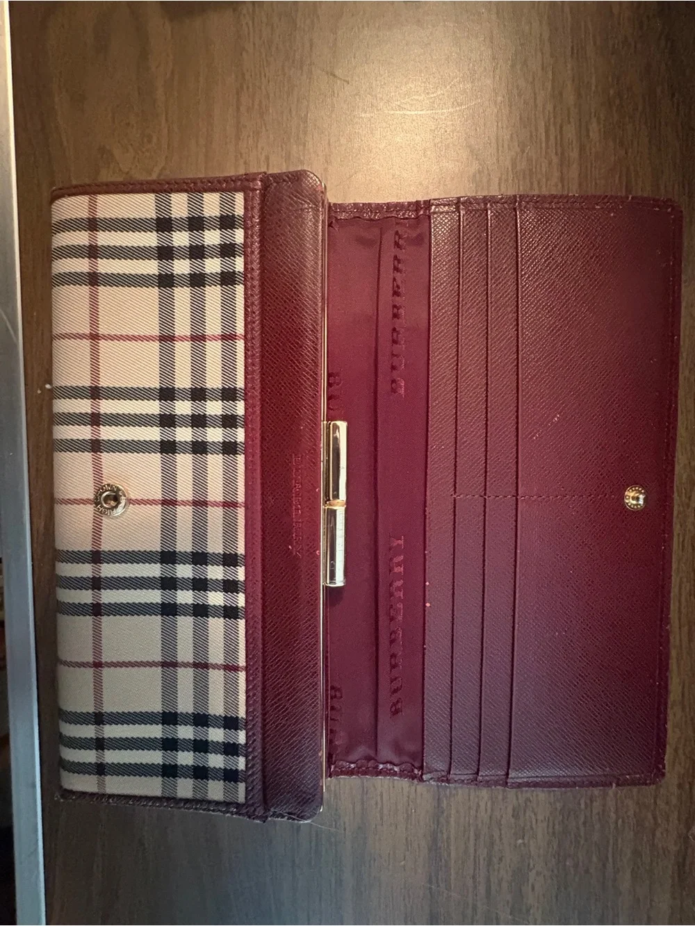 Burberry classic nova