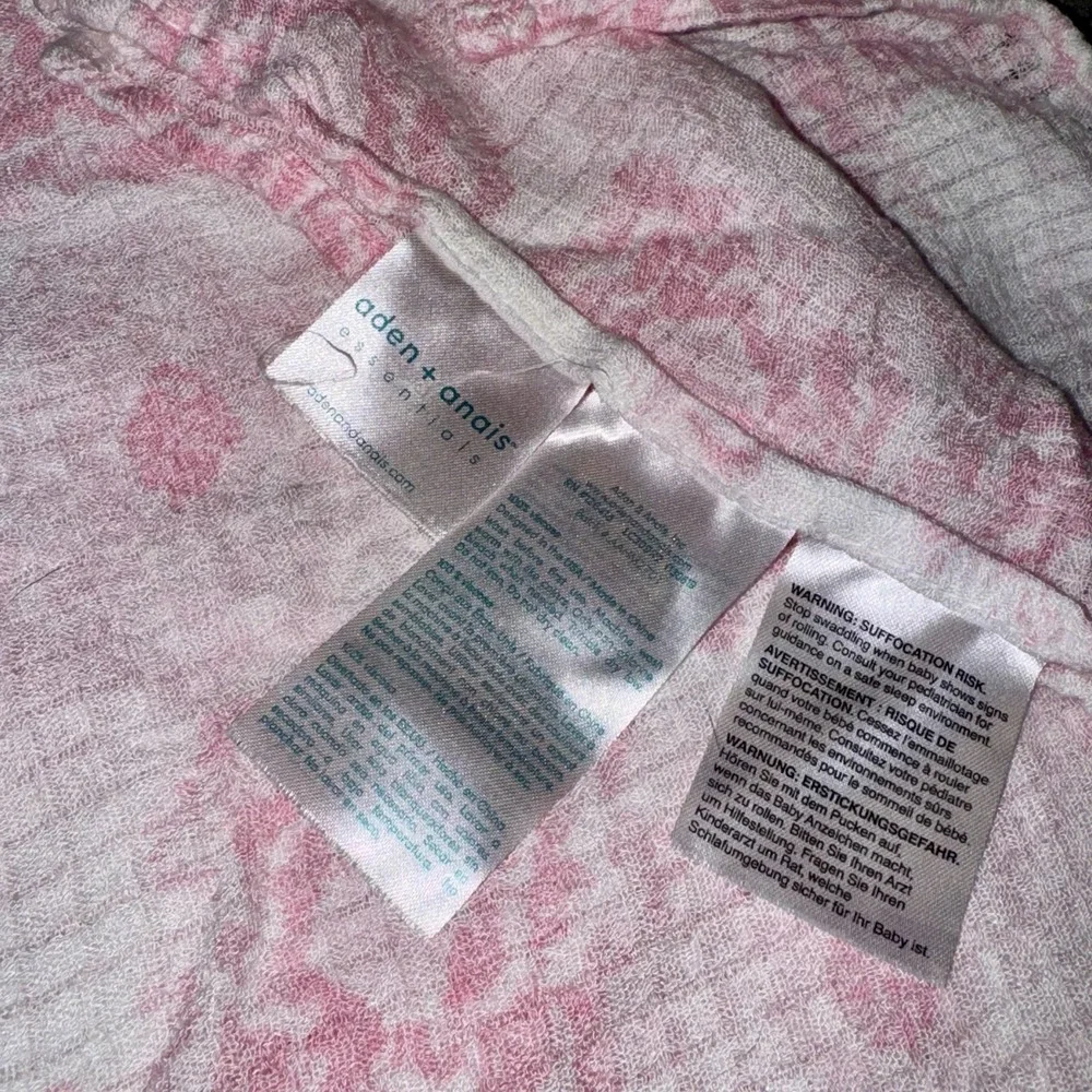 Aden‎ + Anais Cotton Muslin Swaddle Blankets Set of 2 Pink Floral Llama