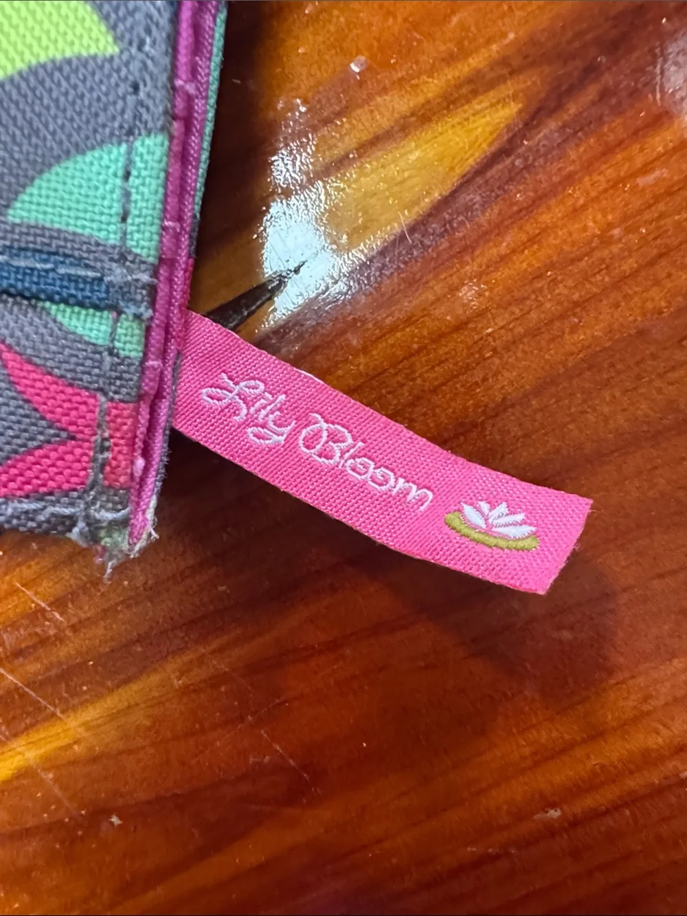 Lily Bloom slim cosmetic