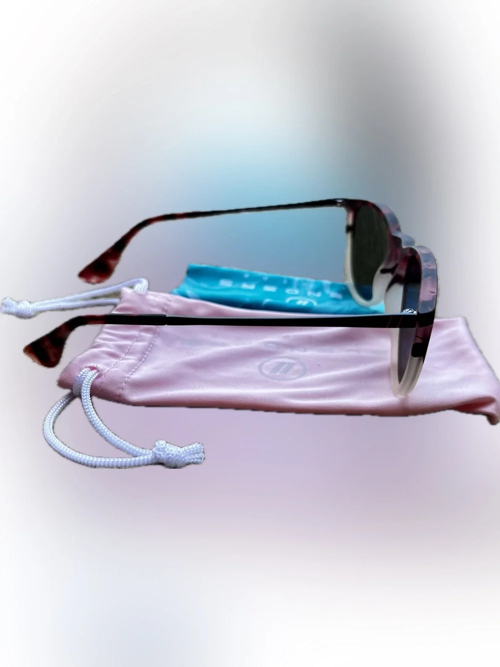 Blenders Eyewear polarized tortoise