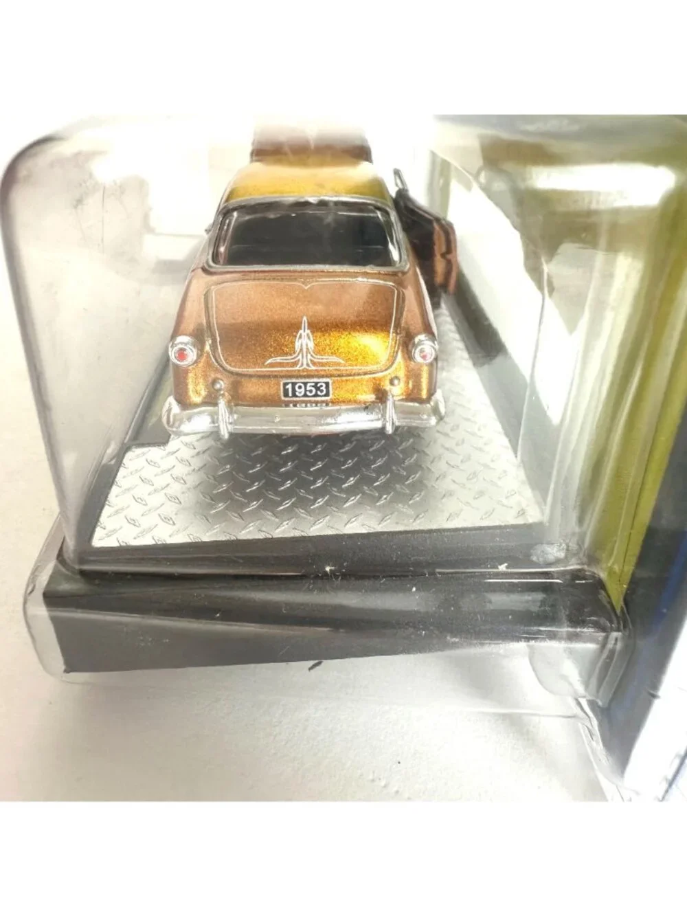M2 Machines 64 scale