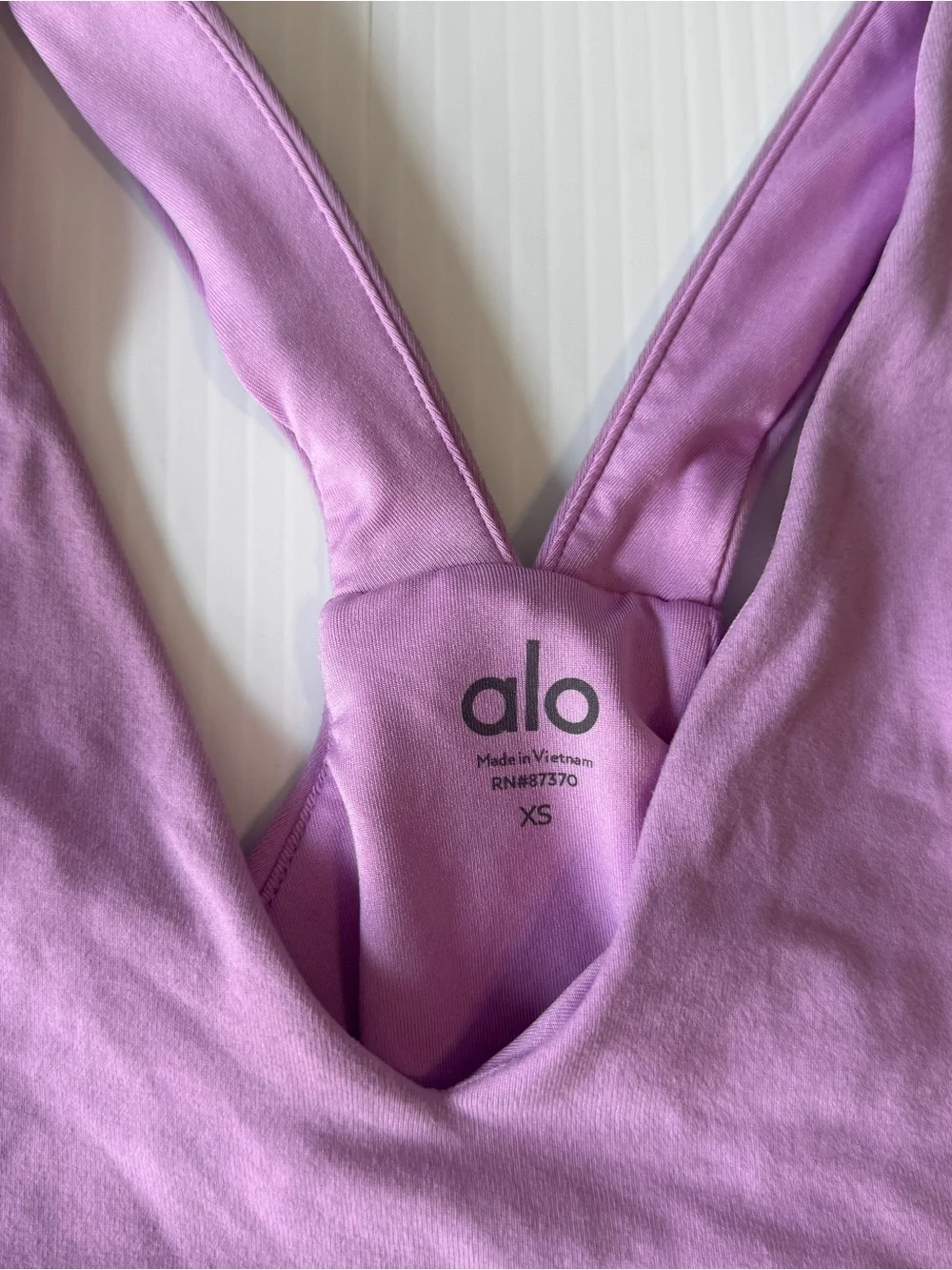 Alo Yoga Airbrush Real Bra Tank Lavender Purple Cropped Shelf Bra XS Active Top