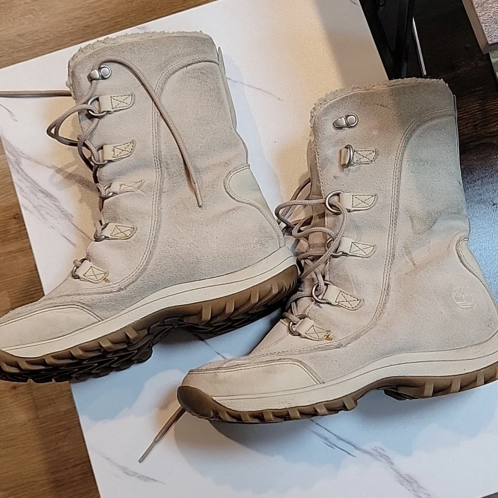 Timberland Women's Beige Winter Boots Size 8