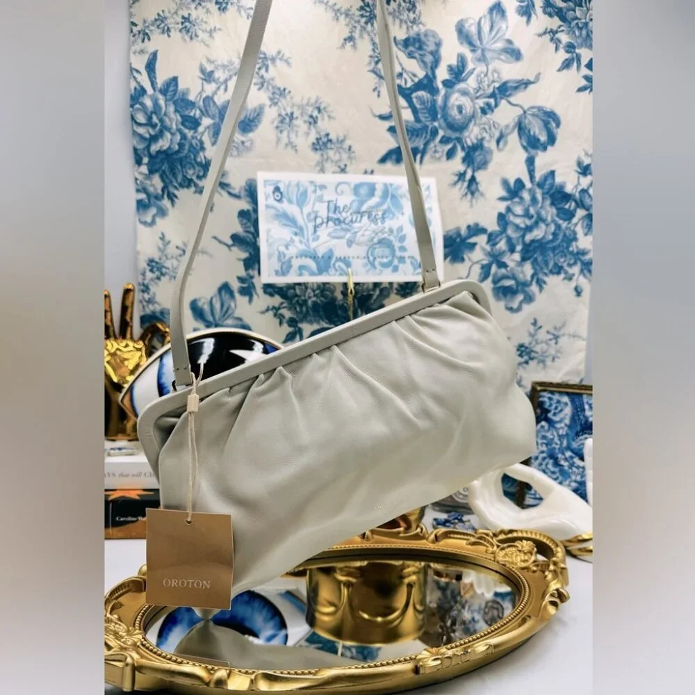 🆕 OROTON 🧿 NWT Celia XL Long Leather Clutch, Cream