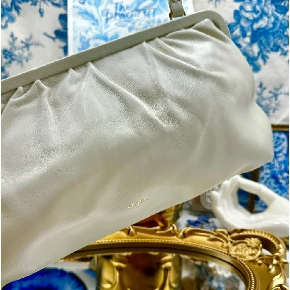 🆕 OROTON 🧿 NWT Celia XL Long Leather Clutch, Cream