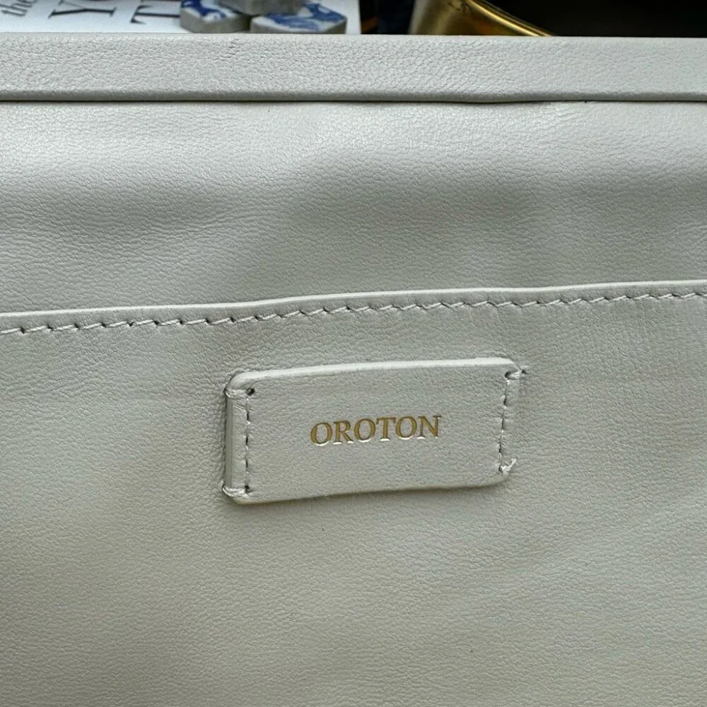 🆕 OROTON 🧿 NWT Celia XL Long Leather Clutch, Cream