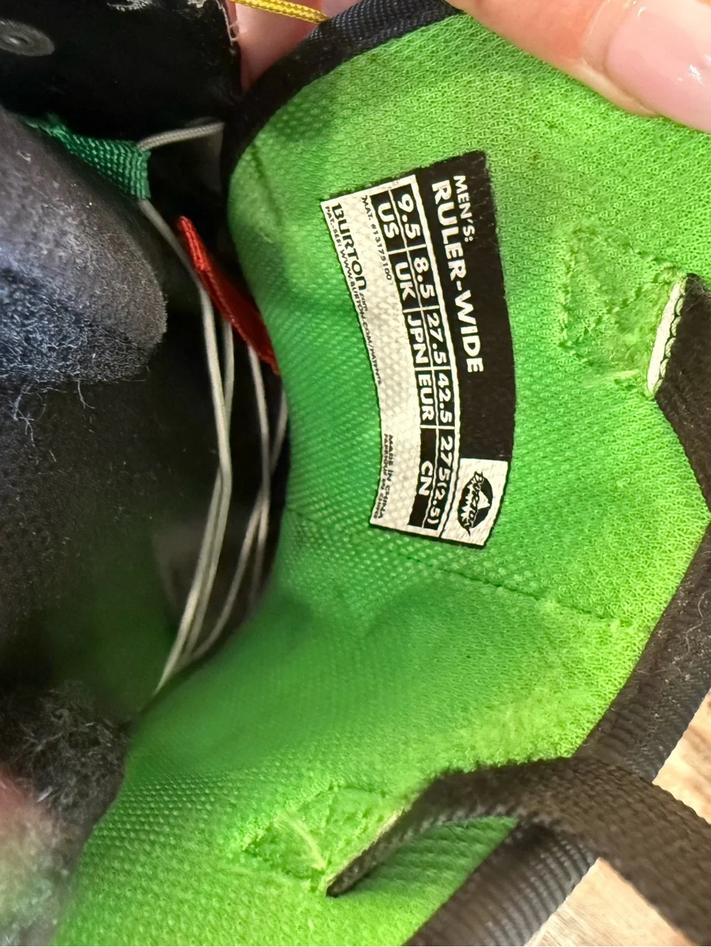 Burton ruler wide