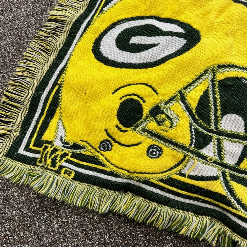 The Northwest Green Bay Packers Throw Blanket Unisex OS Green Yellow NFL Vintage