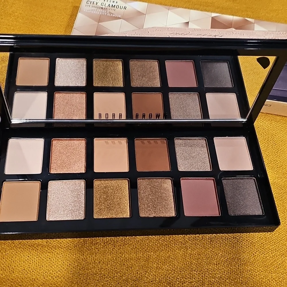 Bobbi Brown captivating palette