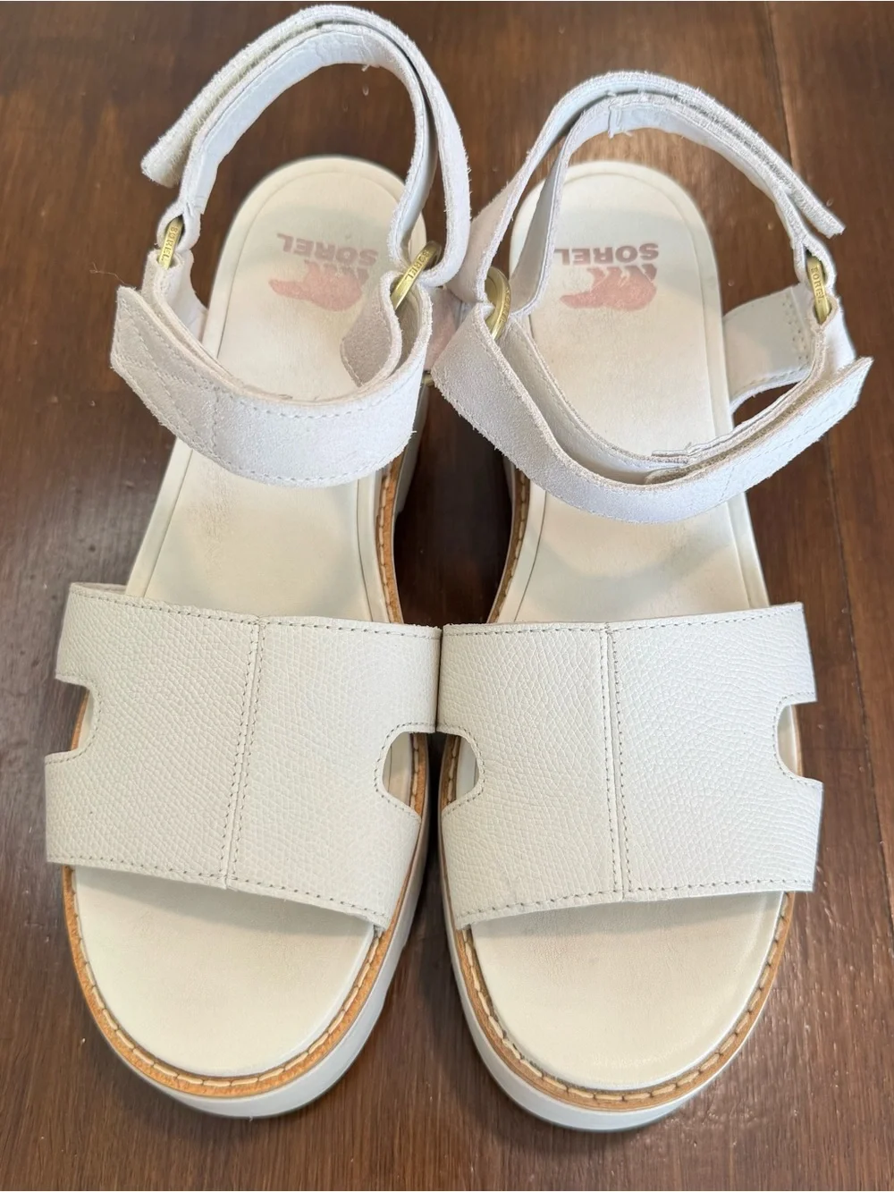 Sorel stylish cream