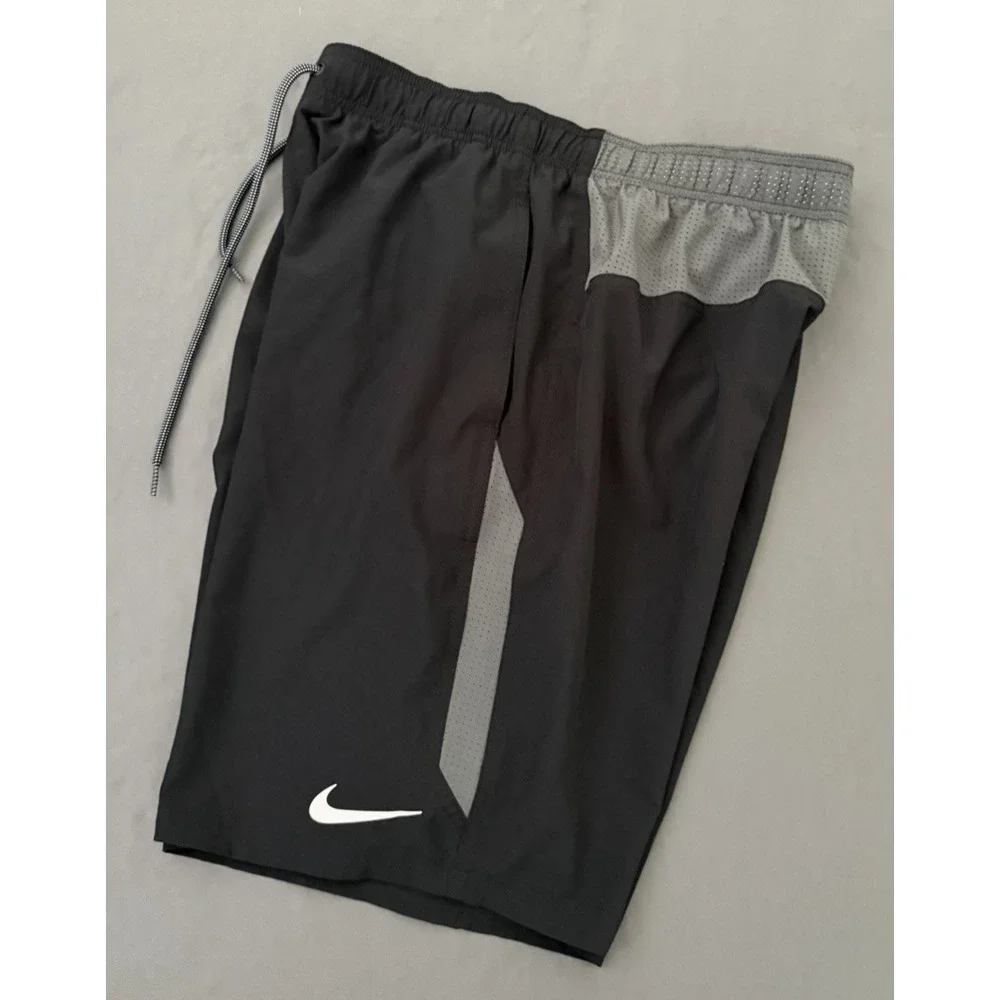 Nike Core Contend Volley Swim Trunks Men's Size Medium Black Drawstring Lined