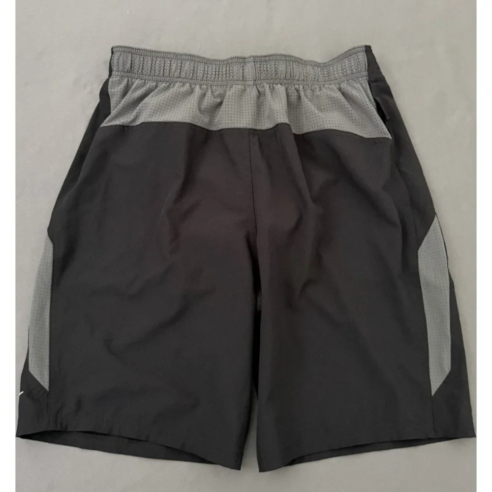 Nike core contend