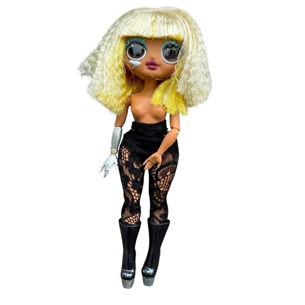 LOL Surprise OMG Remix Rock Fame Queen Doll Blonde Robot Arm Platform Boots