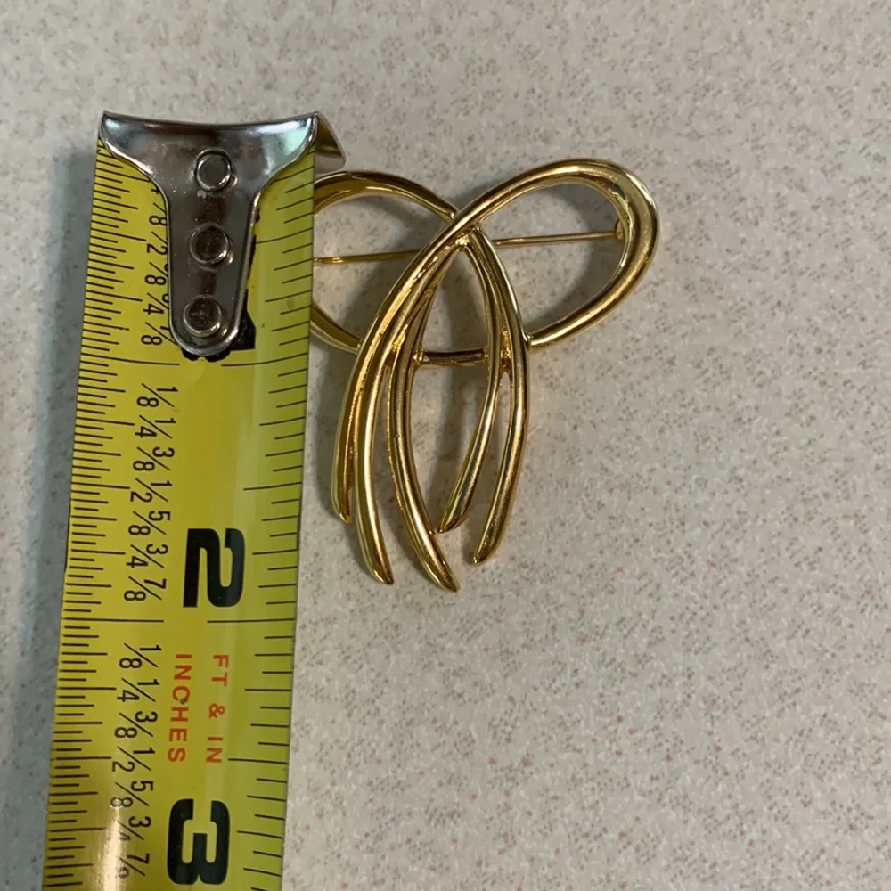 Trifari vintage gold