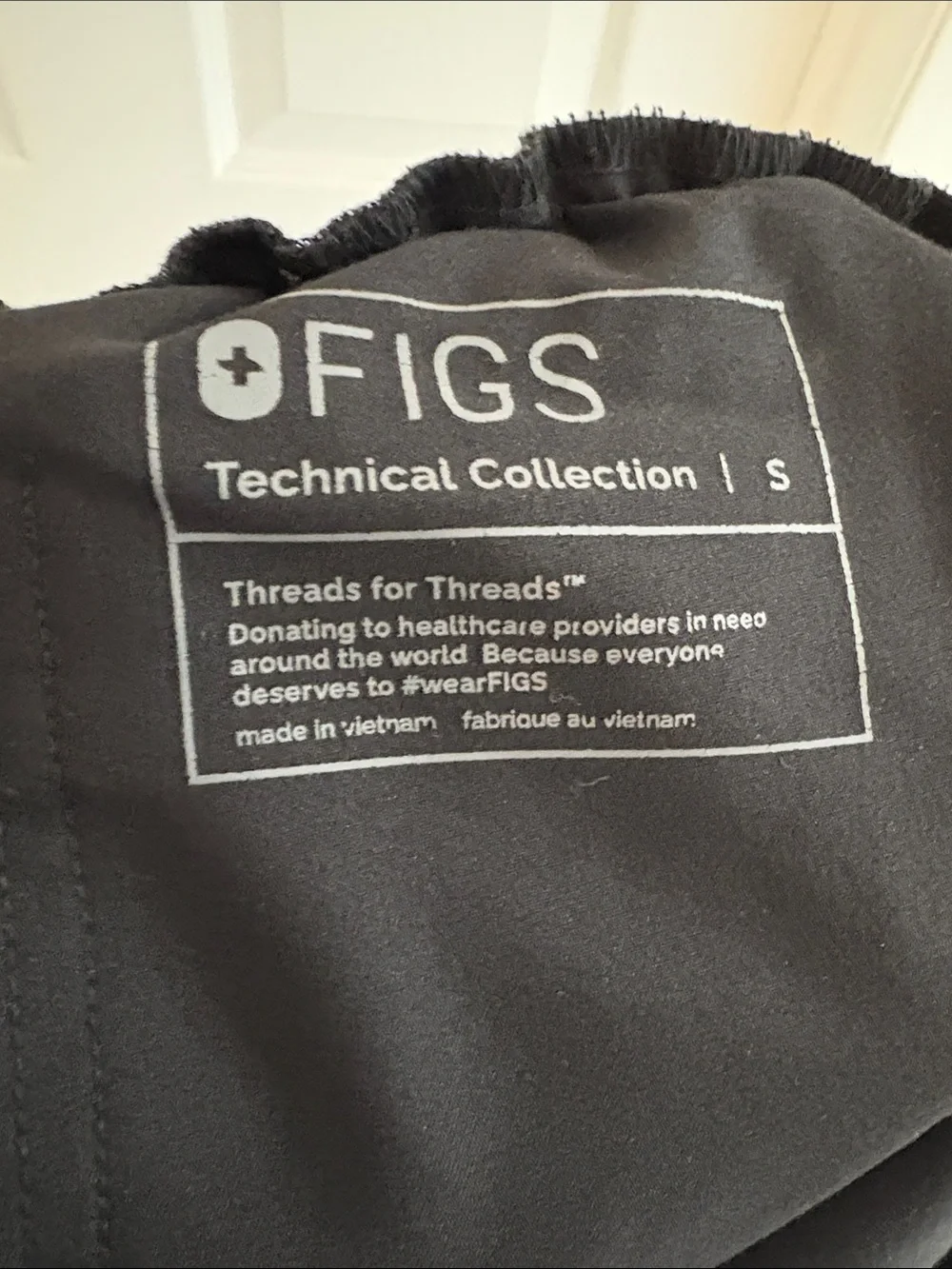 Figs sleek black