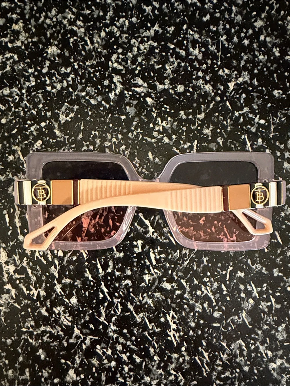 Burberry smooth chic