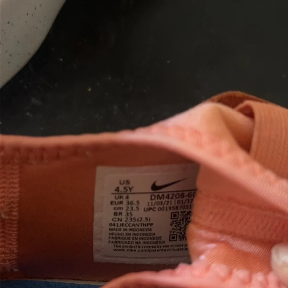 Nike these nikes