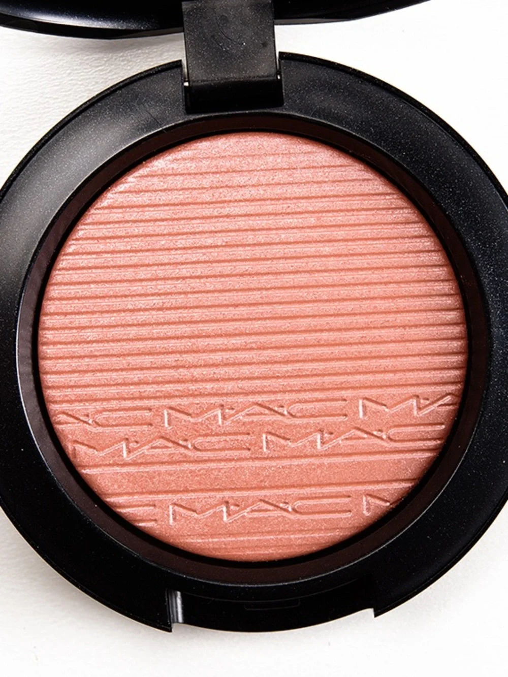 MAC Cosmetics buildable powder