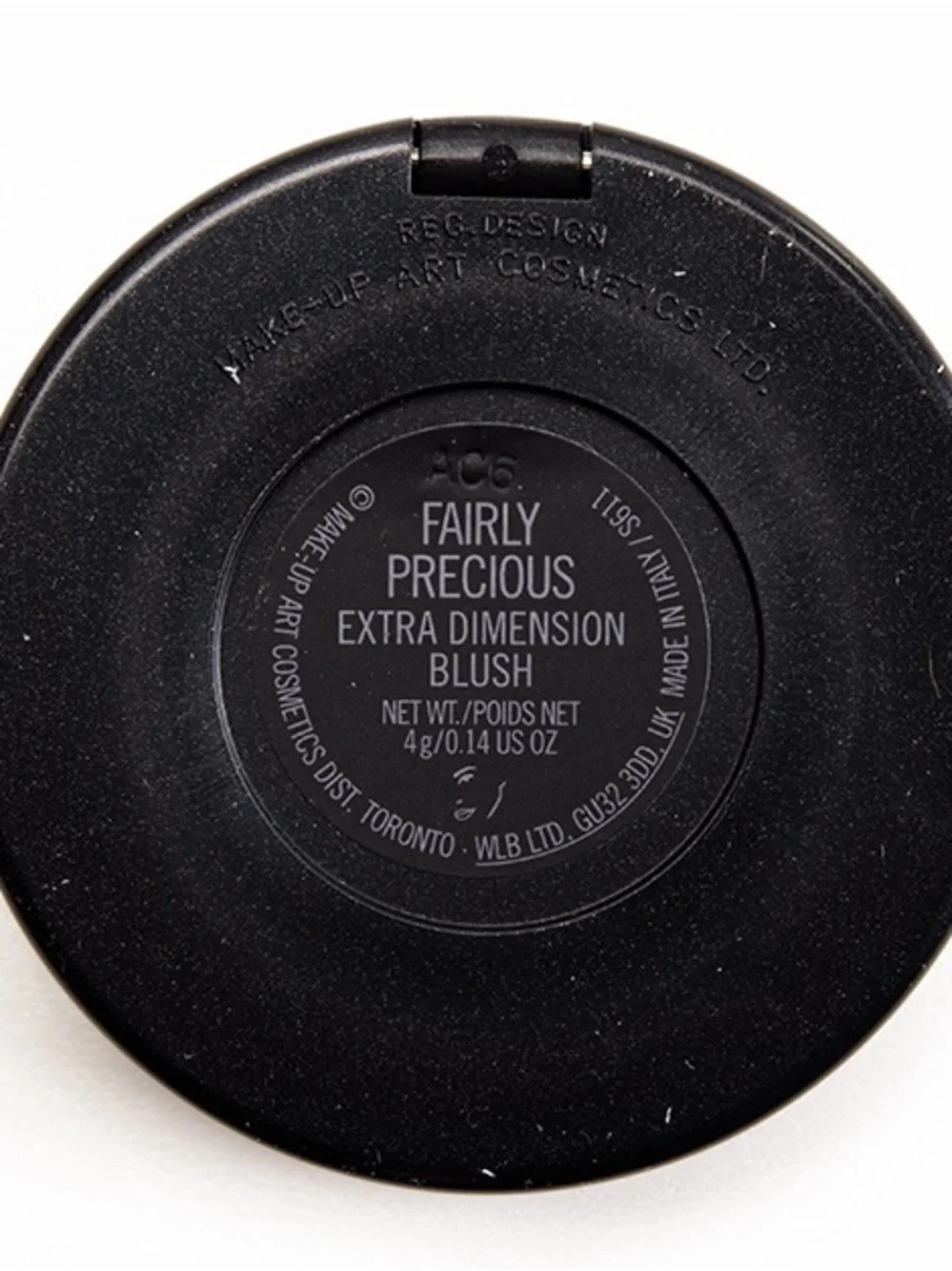 MAC Cosmetics buildable powder