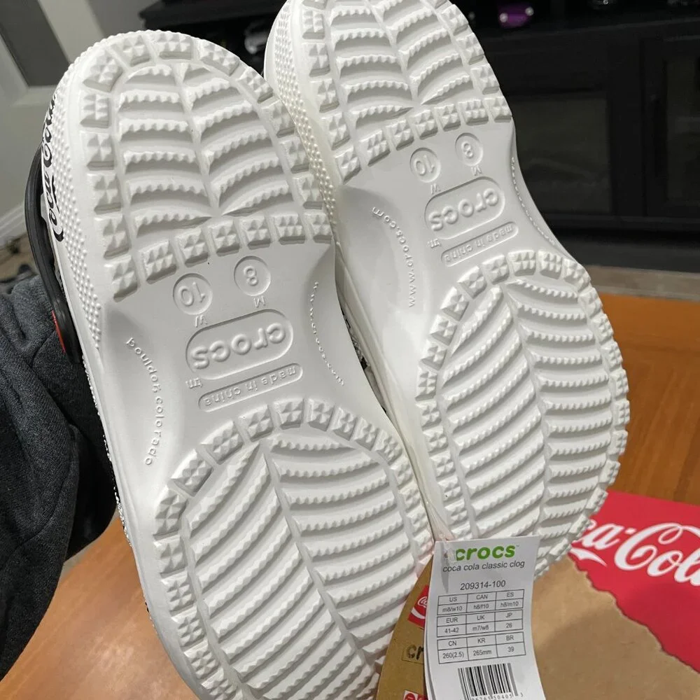 Crocs Coca Cola CLassic Clog White 209314-100 Size Men 8 . Women 10