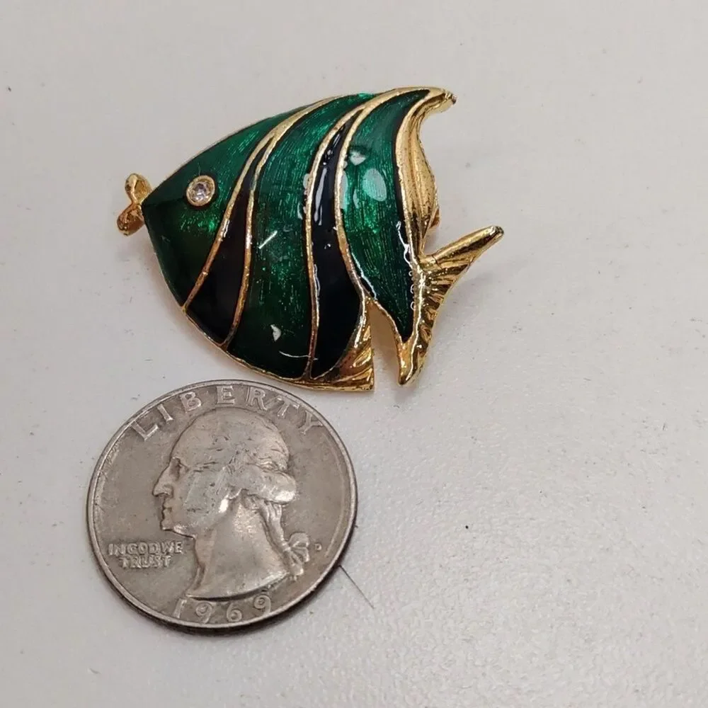 Black And Green Enamel and Gold Tone Fish Brooch