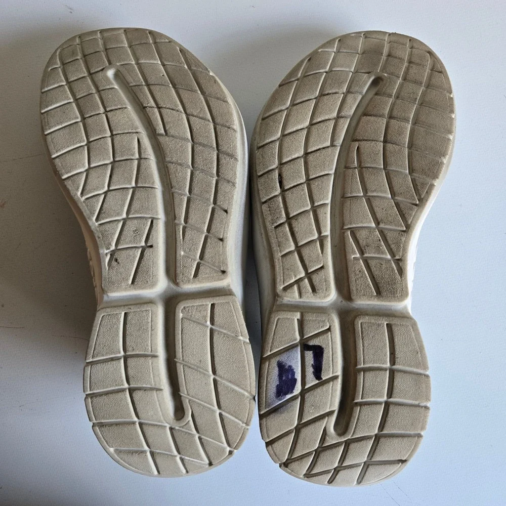 OOFOS pre owned