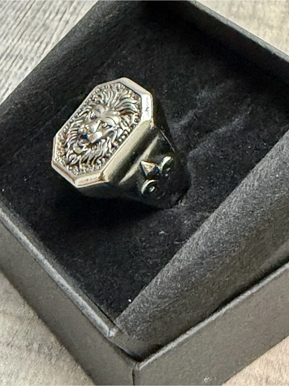N/A bold silver