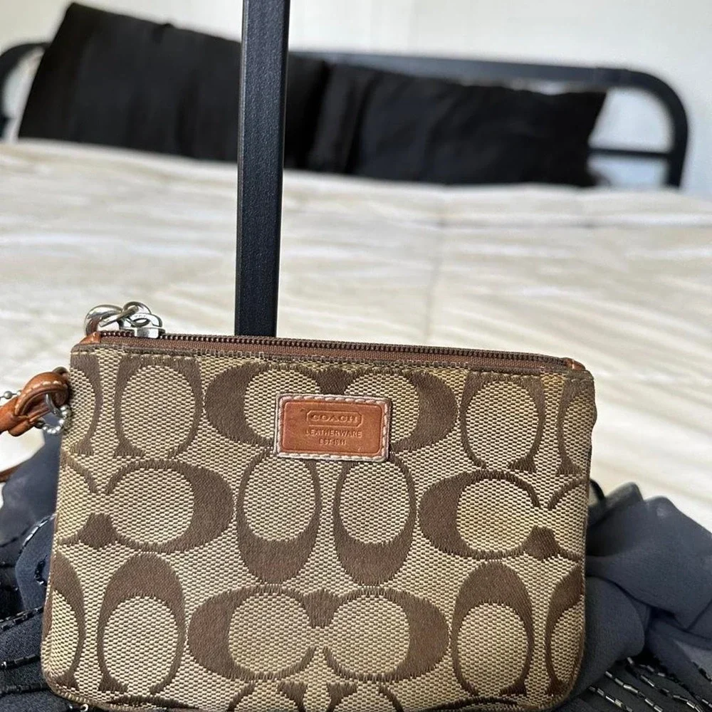 Coach signature monogram canvas jacquard wristlet y2k vintage