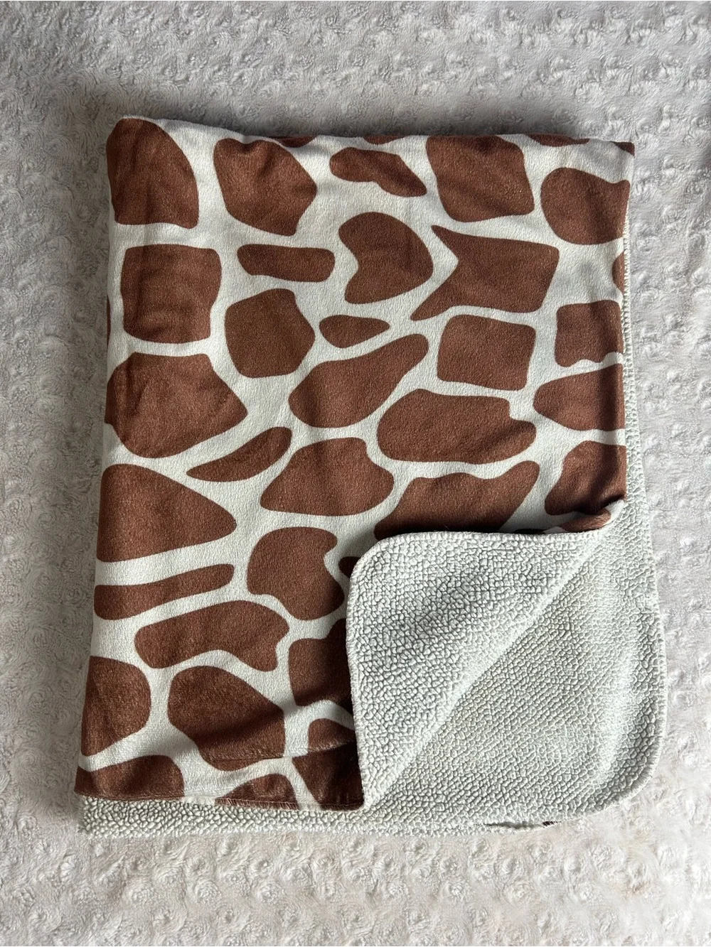 RN 119741 Giraffe Print Baby Blanket Brown Tan Animal Print Spots Safari Sherpa